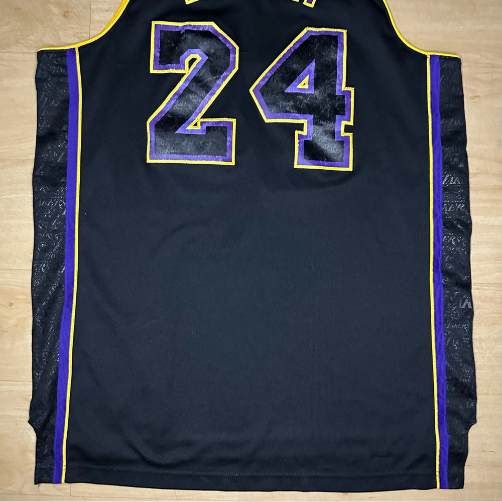 Adidas Kobe Bryant Jersey #24 Stitched Limited Edition Purple Size Mens Large - Picture 9 of 14